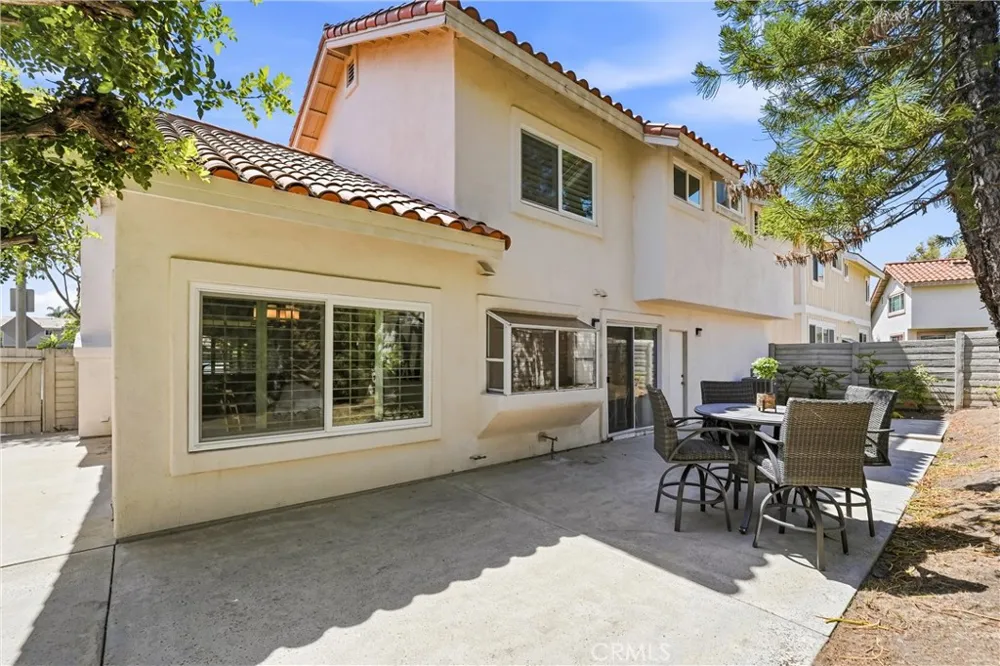2051 Pueblo Tustin, CA 92782