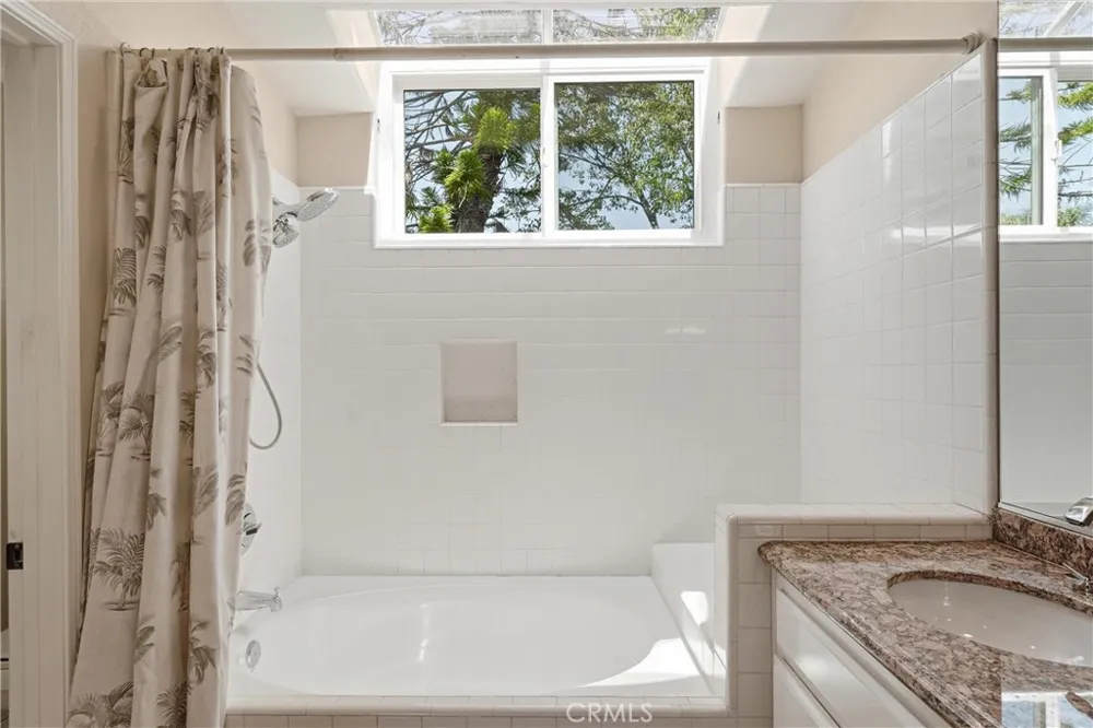 2051 Pueblo Tustin, CA 92782