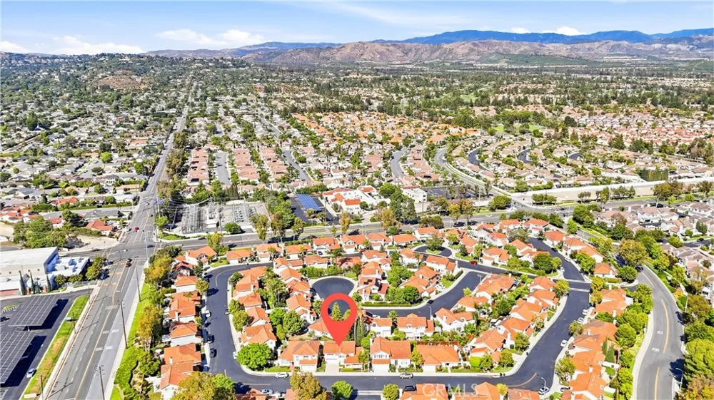2051 Pueblo Tustin, CA 92782