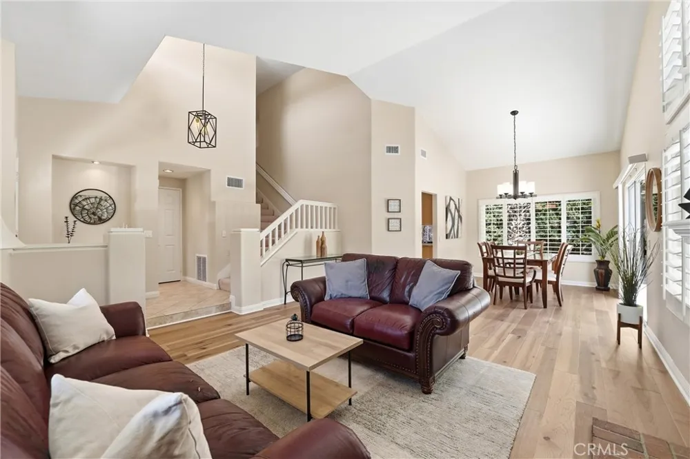 2051 Pueblo Tustin, CA 92782