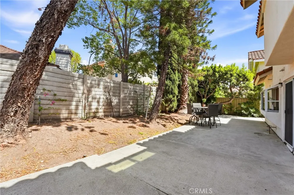 2051 Pueblo Tustin, CA 92782