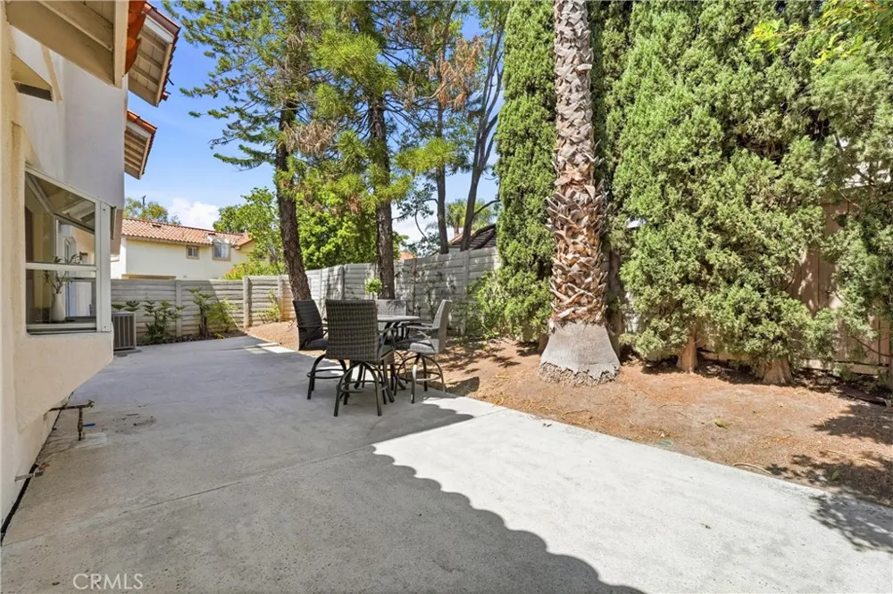 2051 Pueblo Tustin, CA 92782