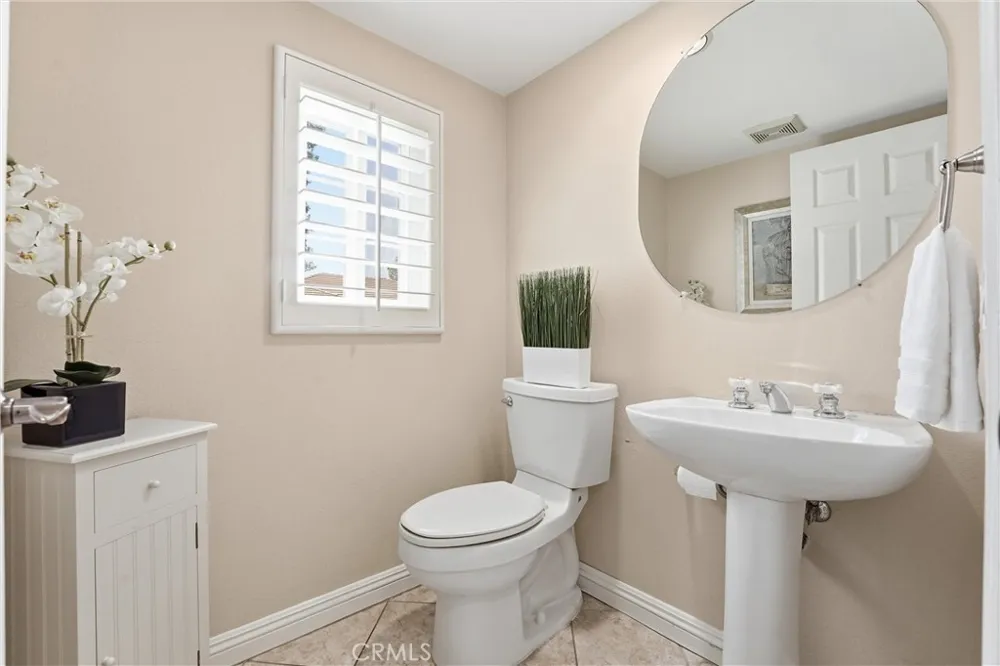 2051 Pueblo Tustin, CA 92782