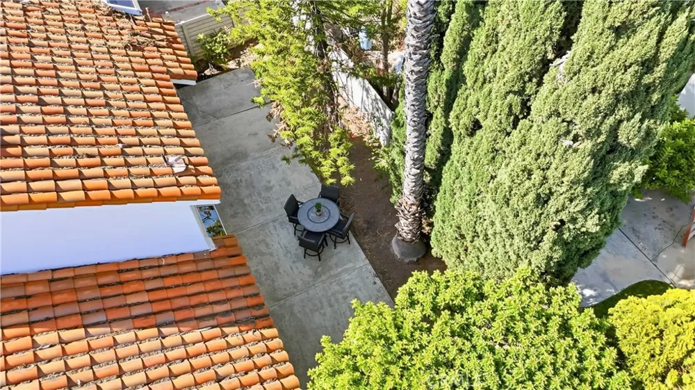 2051 Pueblo Tustin, CA 92782