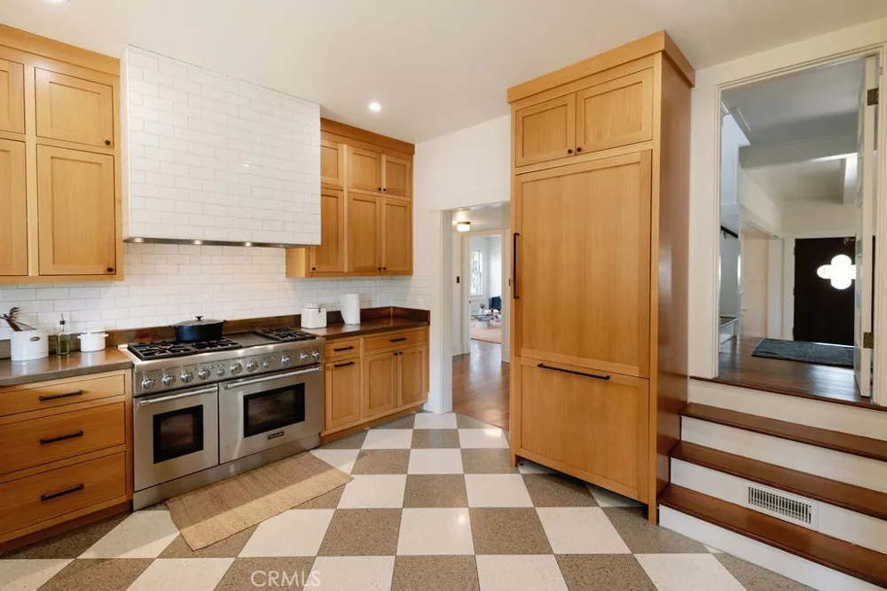 1955 Marengo South Pasadena, CA 91030