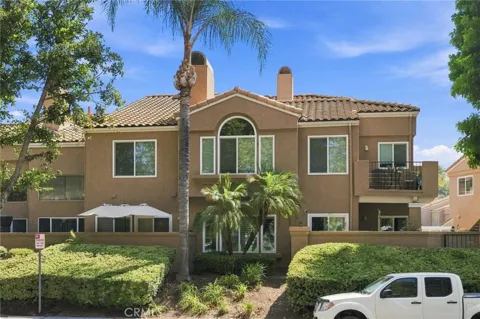 2708 S Montego