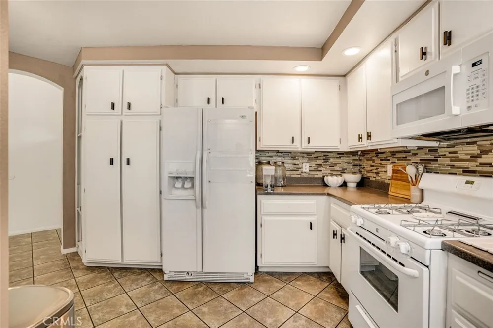 2708 S Montego Ontario, CA 91761