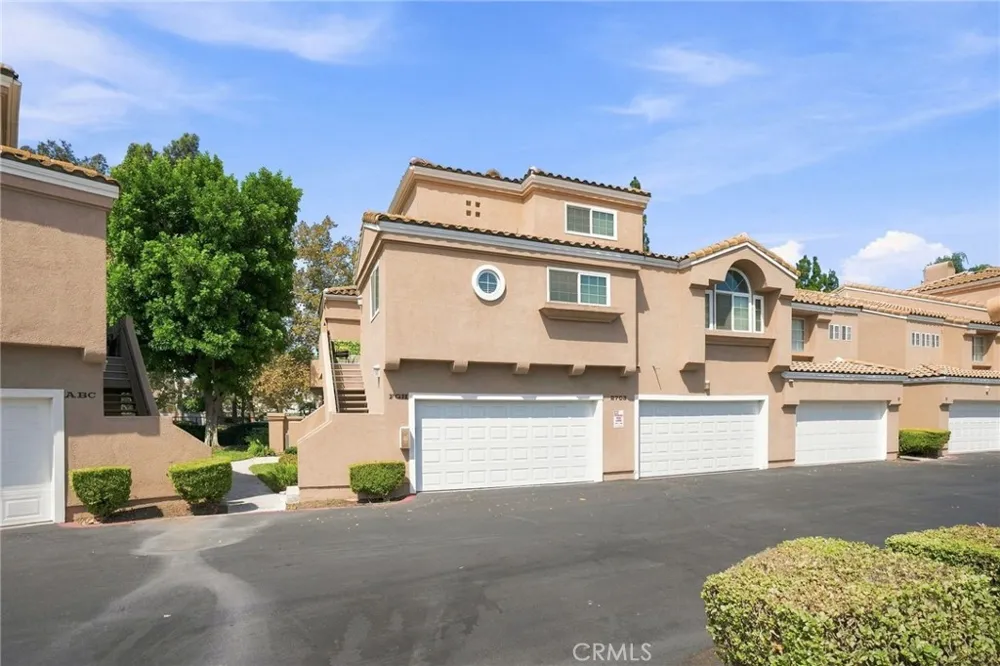2708 S Montego Ontario, CA 91761