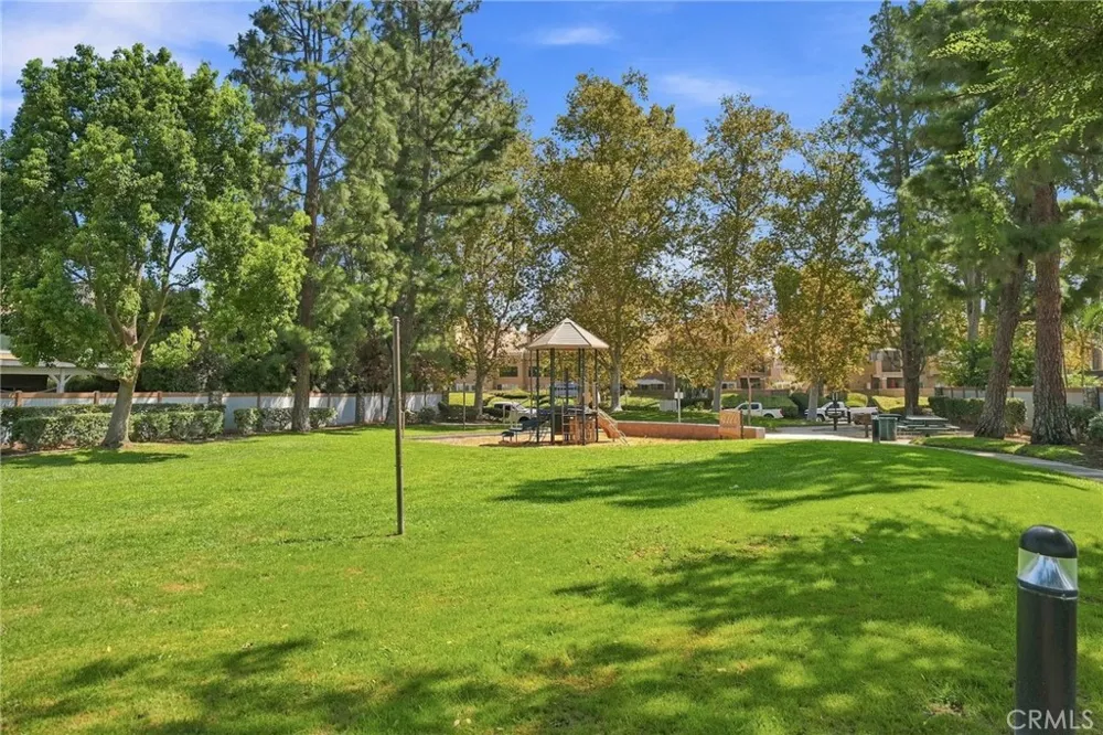2708 S Montego Ontario, CA 91761