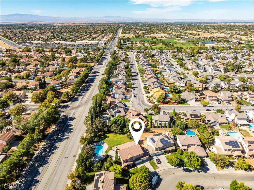 39361 Chantilly Ln Palmdale, CA 93551