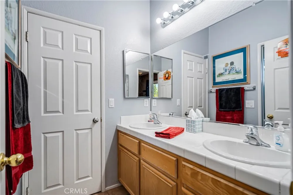 39361 Chantilly Ln Palmdale, CA 93551