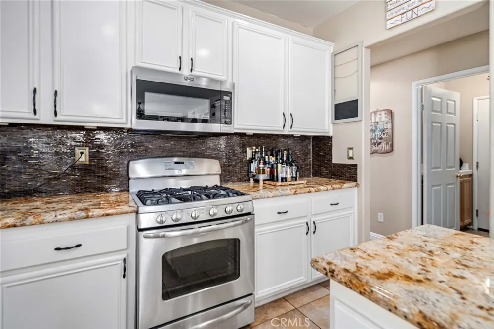 39361 Chantilly Ln Palmdale, CA 93551