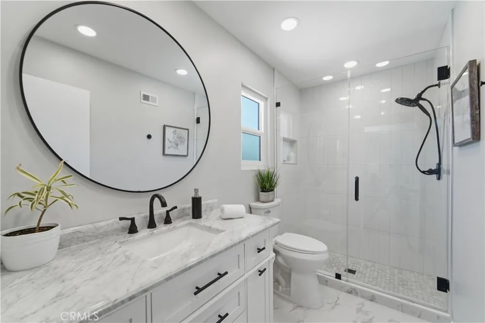 8126 Laramie Avenue Winnetka, CA 91306
