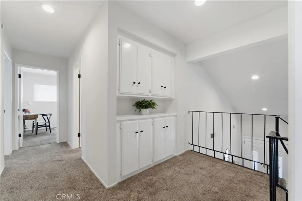 8126 Laramie Avenue Winnetka, CA 91306