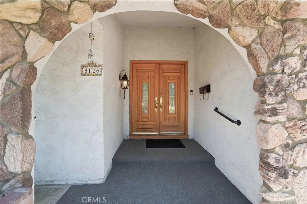 8126 Laramie Avenue Winnetka, CA 91306