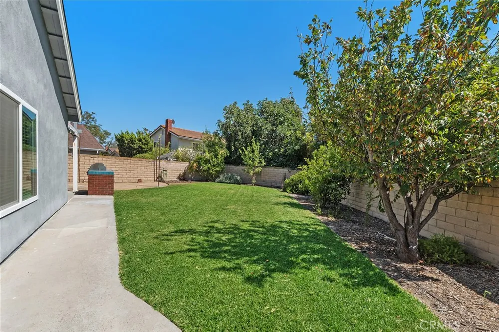2600 Geneva Fullerton, CA 92833