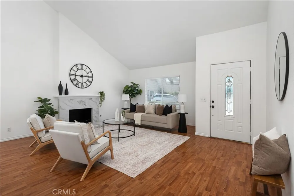 2600 Geneva Fullerton, CA 92833