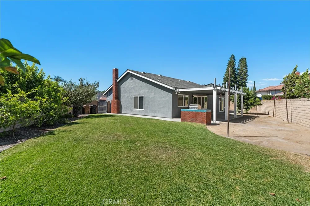 2600 Geneva Fullerton, CA 92833