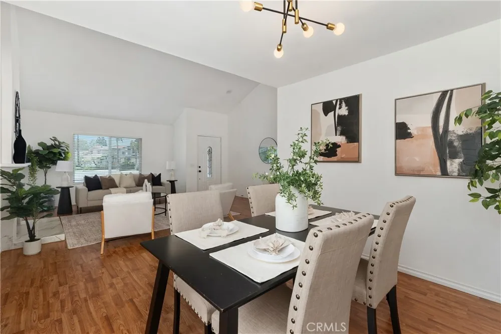 2600 Geneva Fullerton, CA 92833