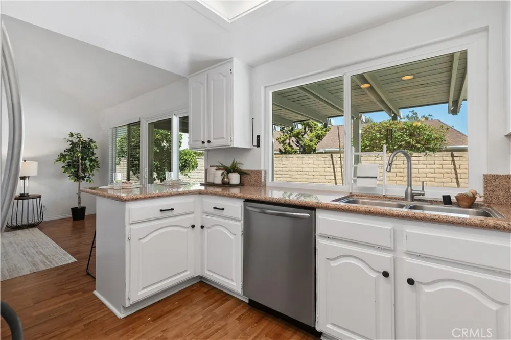 2600 Geneva Fullerton, CA 92833