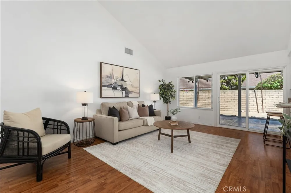 2600 Geneva Fullerton, CA 92833