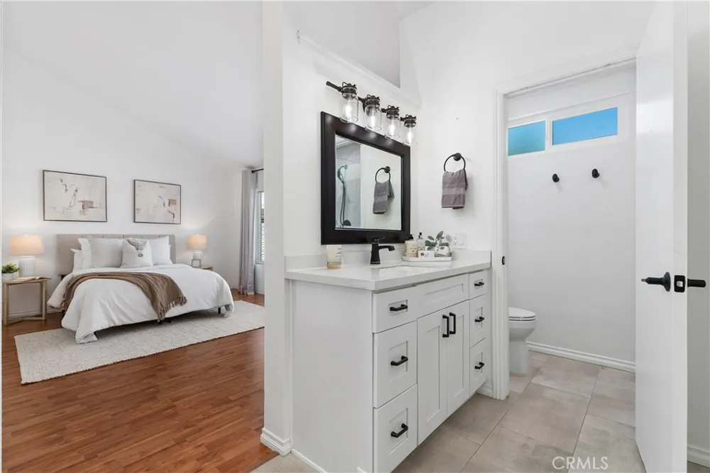 2600 Geneva Fullerton, CA 92833