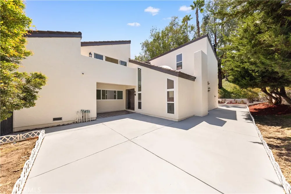 24771 Daphne E Mission Viejo, CA 92691