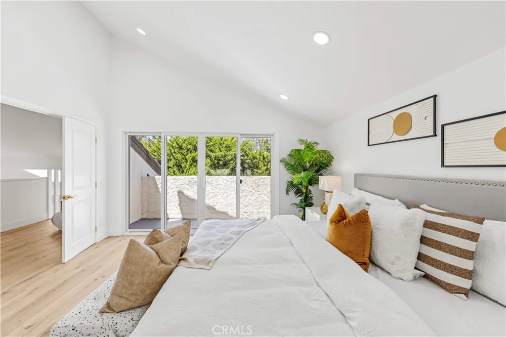 24771 Daphne E Mission Viejo, CA 92691