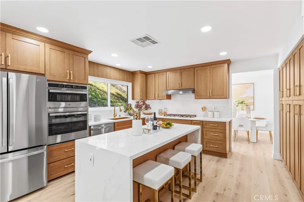 24771 Daphne E Mission Viejo, CA 92691