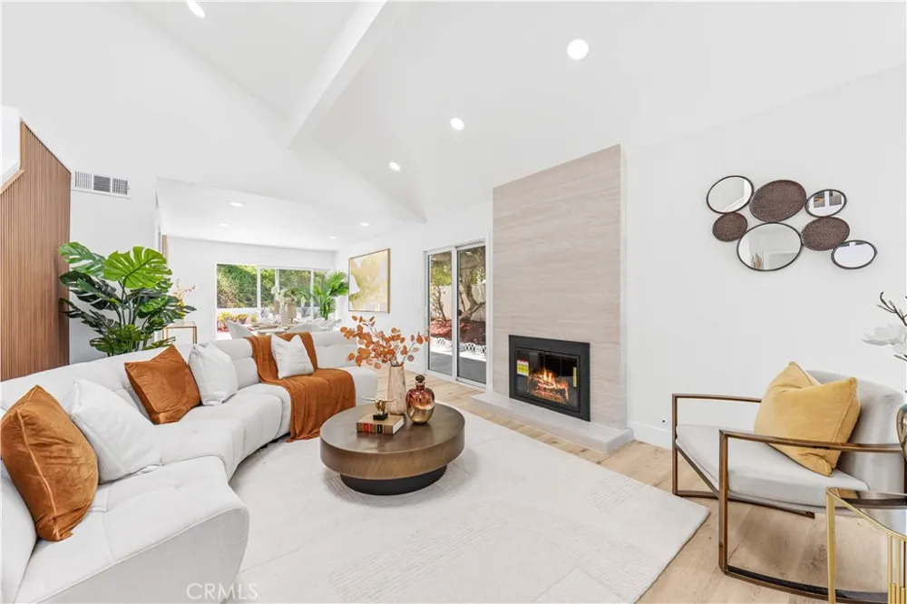24771 Daphne E Mission Viejo, CA 92691