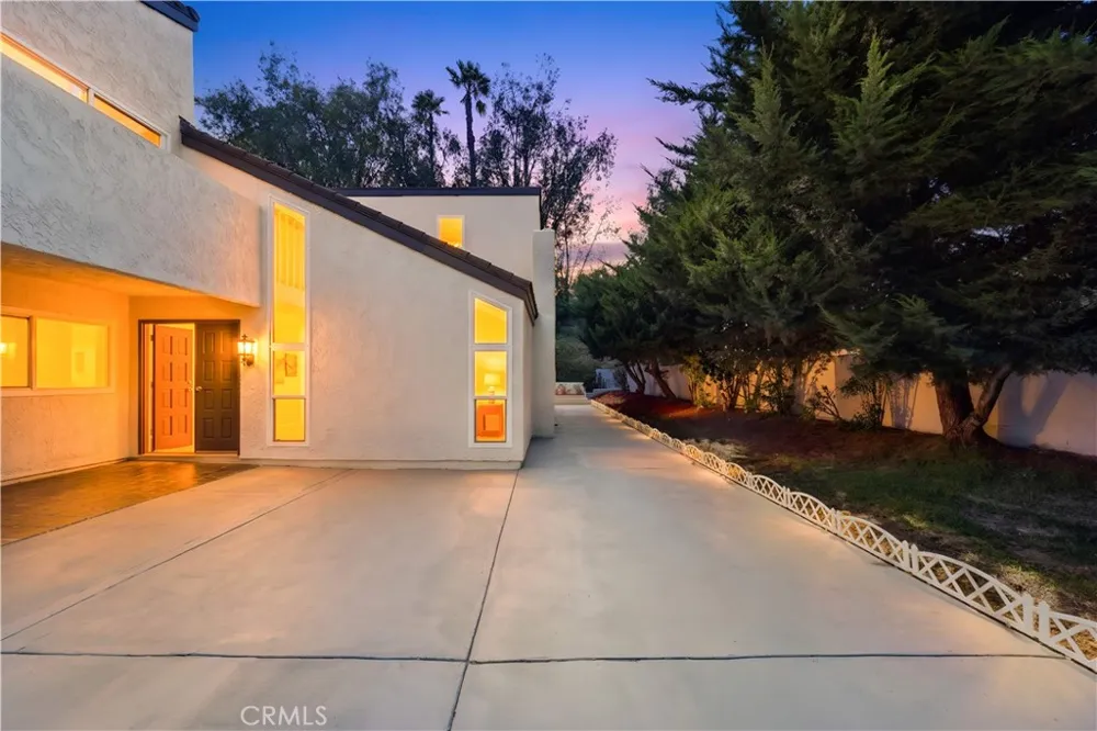 24771 Daphne E Mission Viejo, CA 92691