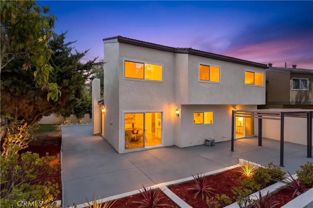 24771 Daphne E Mission Viejo, CA 92691