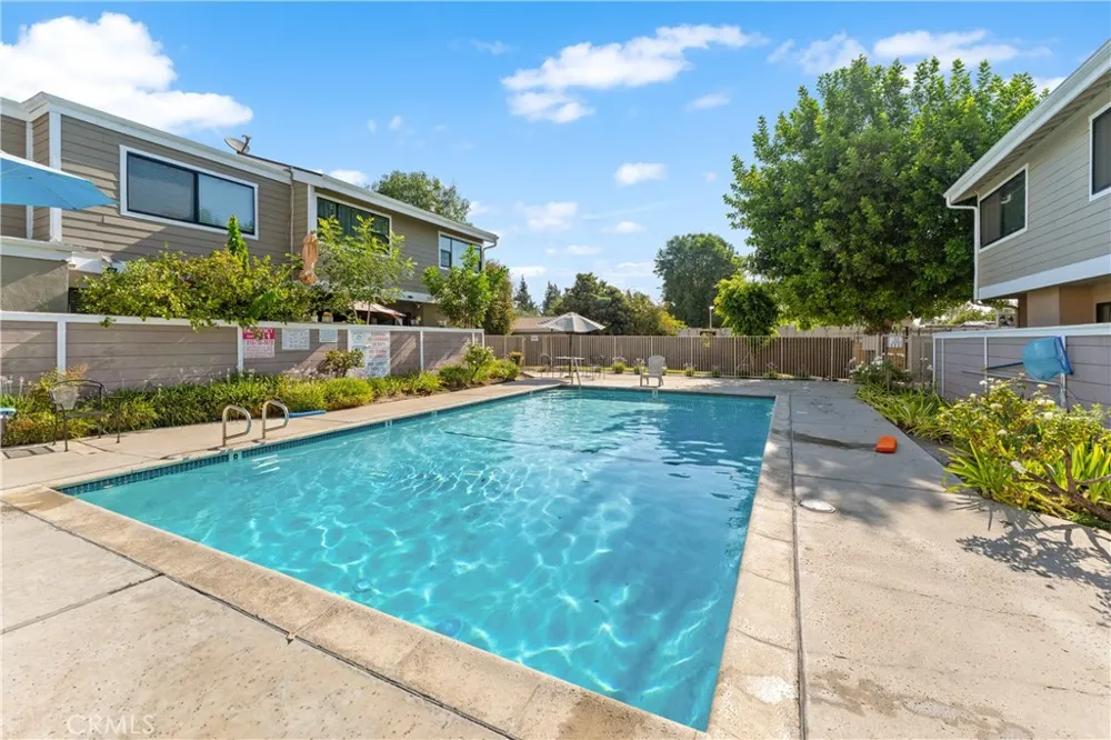 10730 Woodley Avenue #7 Los Angeles, CA 91344