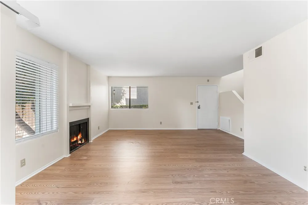 10730 Woodley Avenue #7 Los Angeles, CA 91344