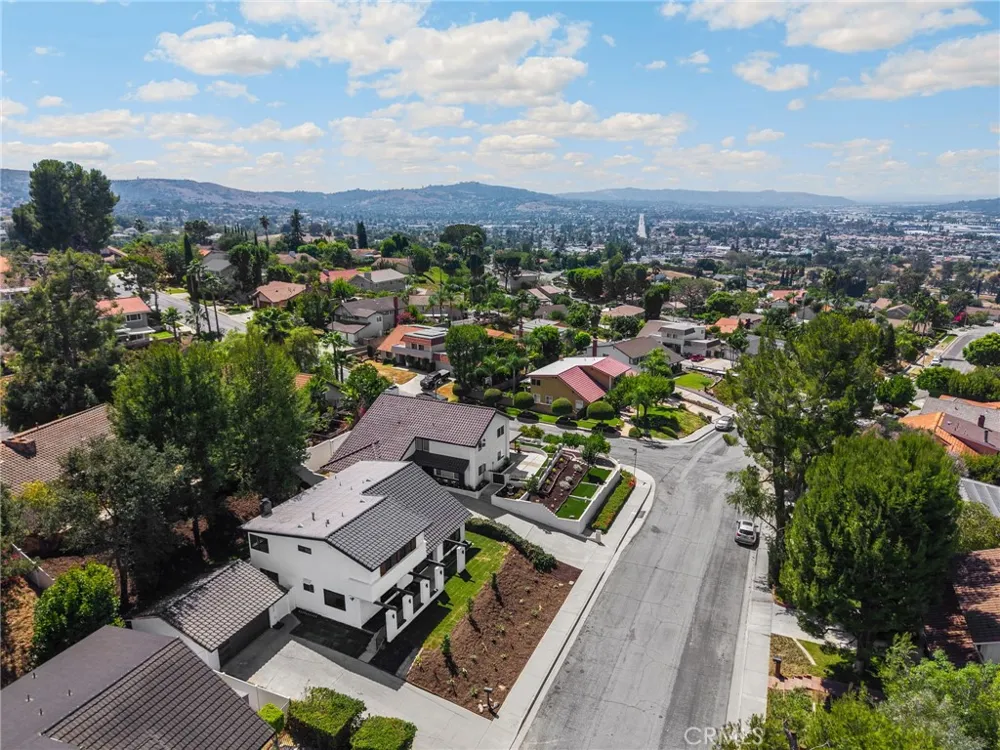 20412 Lake Canyon Walnut, CA 91789