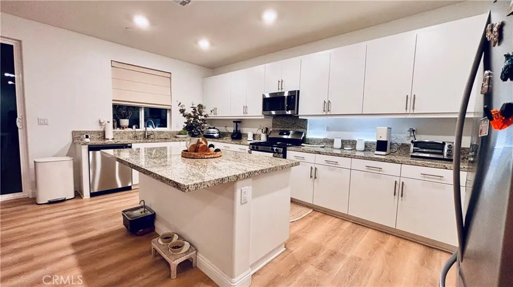 27344 Rolling Ridge Menifee, CA 92585