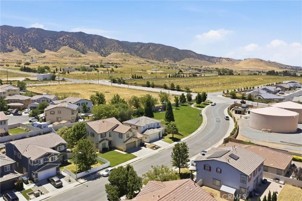 112 Manzanita Tehachapi, CA 93561