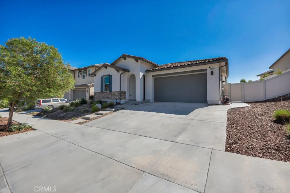 28553 Foothill Saugus, CA 91350