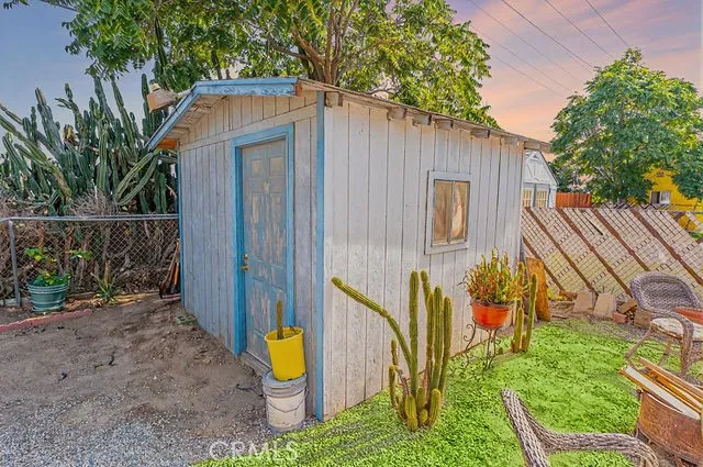 3017 Lake View Drive Perris, CA 92571