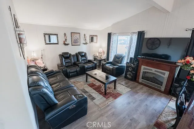 3017 Lake View Drive Perris, CA 92571