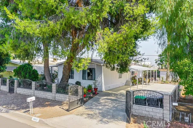 3017 Lake View Drive Perris, CA 92571