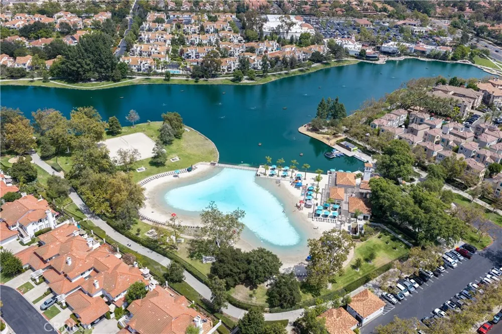 8 Dorado Rancho Santa Margarita, CA 92688