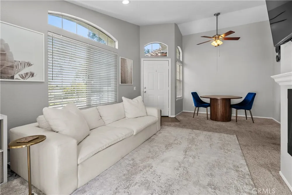 8 Dorado Rancho Santa Margarita, CA 92688