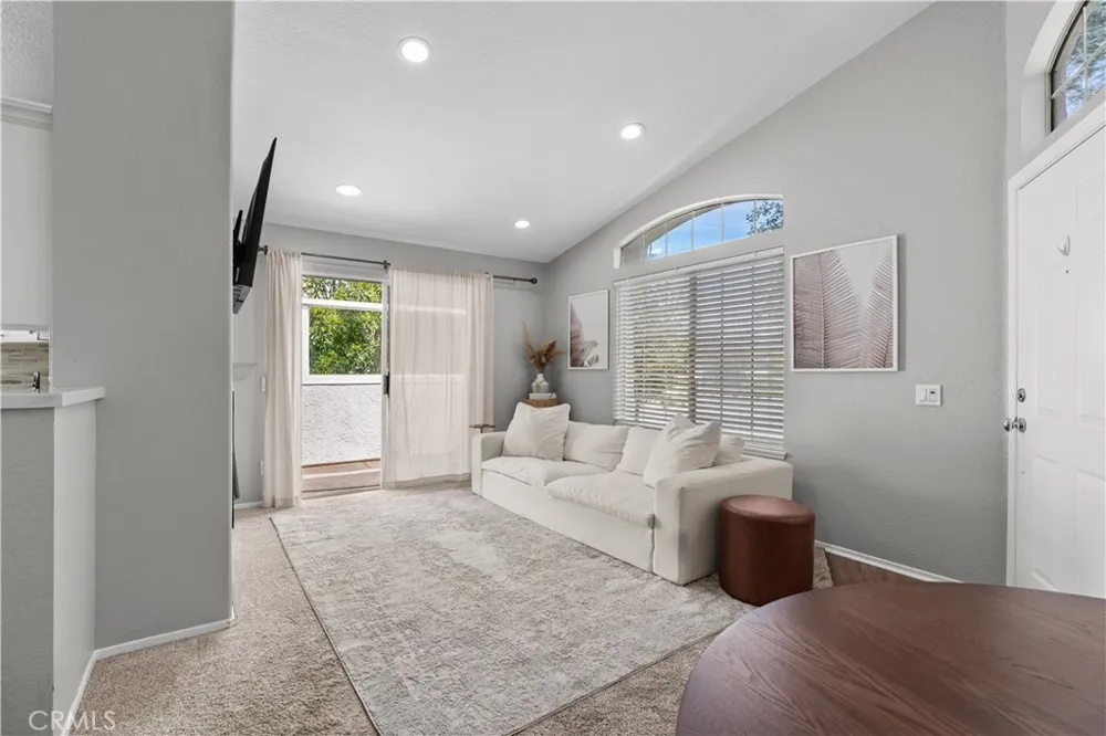 8 Dorado Rancho Santa Margarita, CA 92688