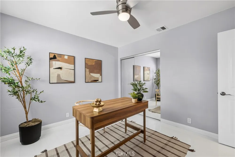 1320 N Catalina Burbank, CA 91505