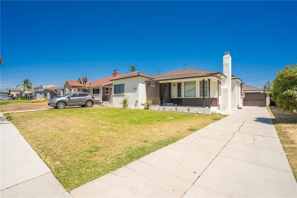 8712 S 11th Ave Inglewood, CA 90305