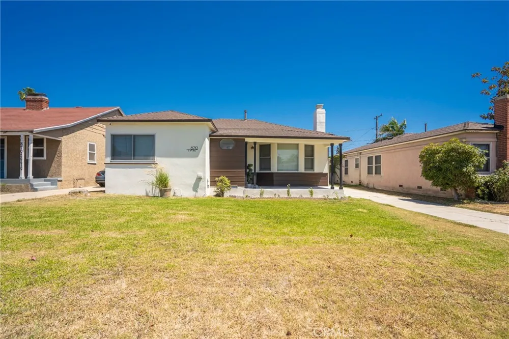 8712 S 11th Ave Inglewood, CA 90305