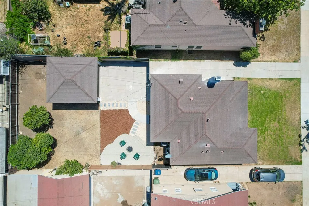 8712 S 11th Ave Inglewood, CA 90305