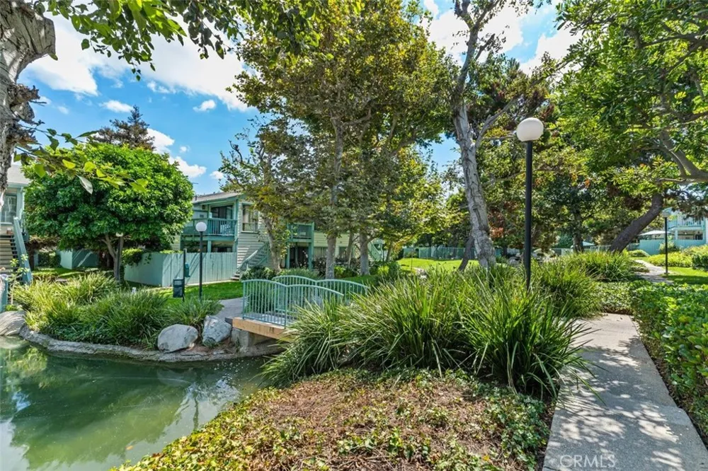 20553 S Vermont Avenue #6 Torrance, CA 90502