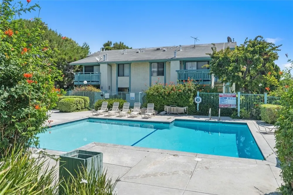 20553 S Vermont Avenue #6 Torrance, CA 90502